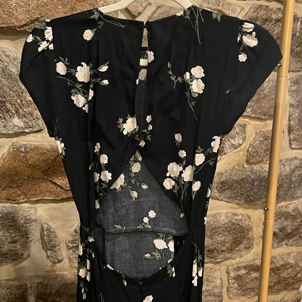 Reformation Black Floral Open Back Side Slit Maxi Dress - Picture 4 of 4
